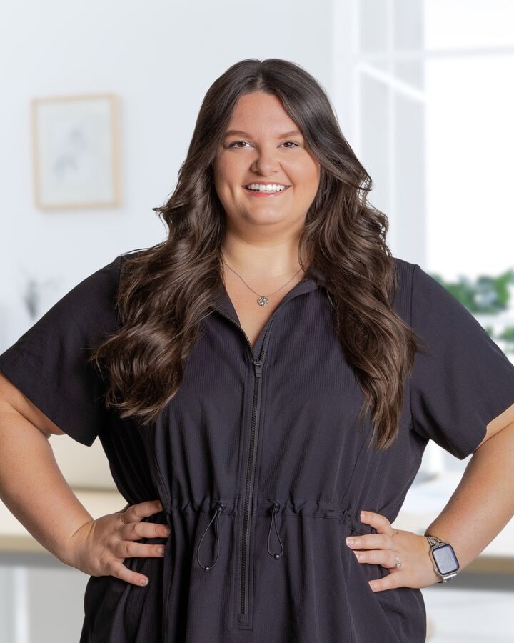 Sherri Bello, Century 21 Heritage House real estate agent